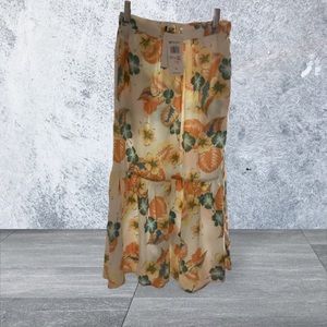 ROXY mid length floral skirt. NWT